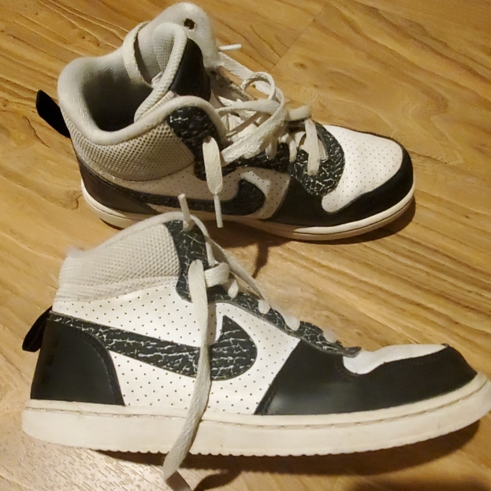 Nike  shoes